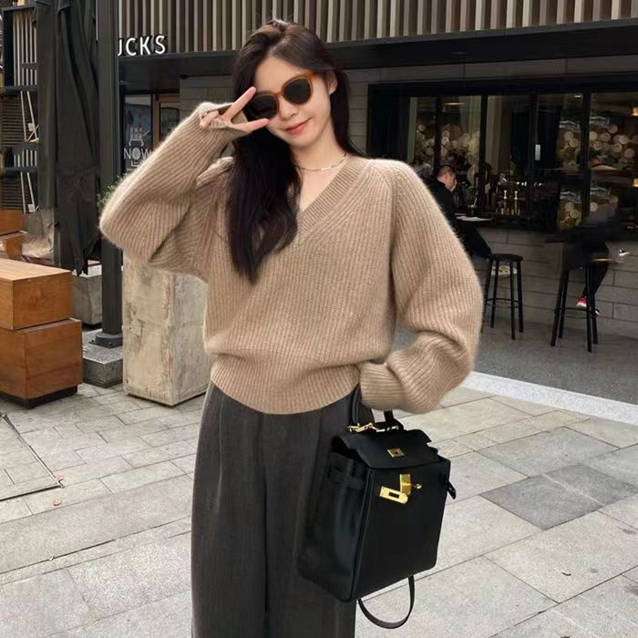 慵懶風毛衣女秋冬季2023新款氣質高級感寬鬆百搭V領套頭軟糯上衣