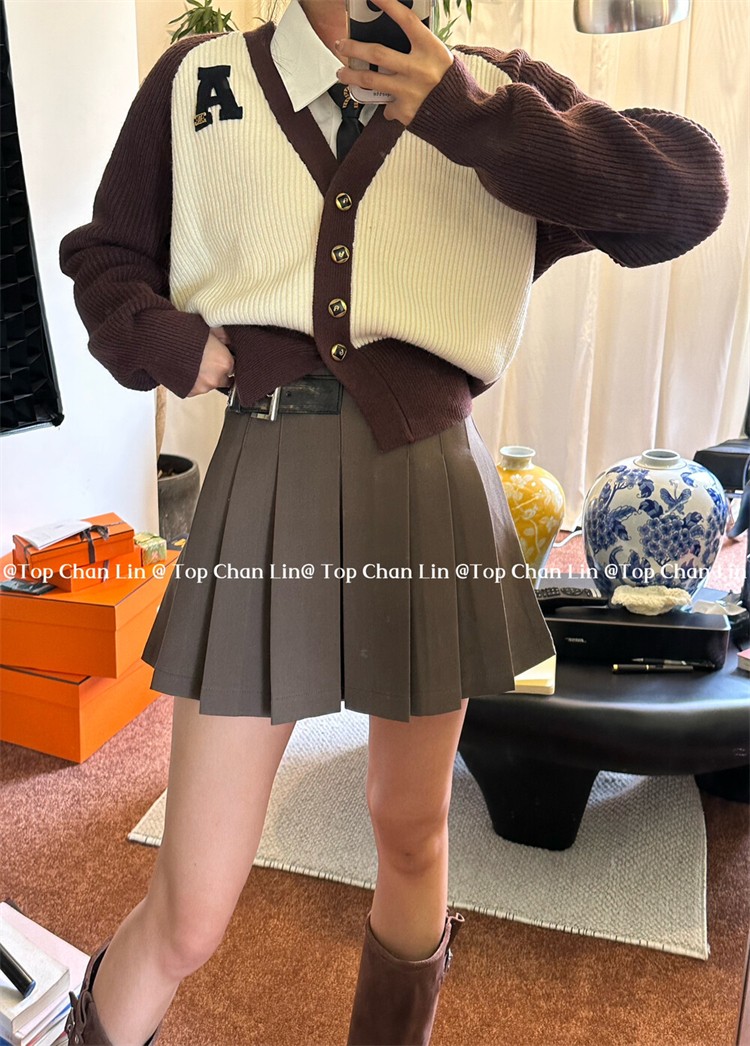 College style autumn and winter letter A color-blocked long-sleeved vertical pit strip knitted cardigan thickened warm V-neck sweater jacket top