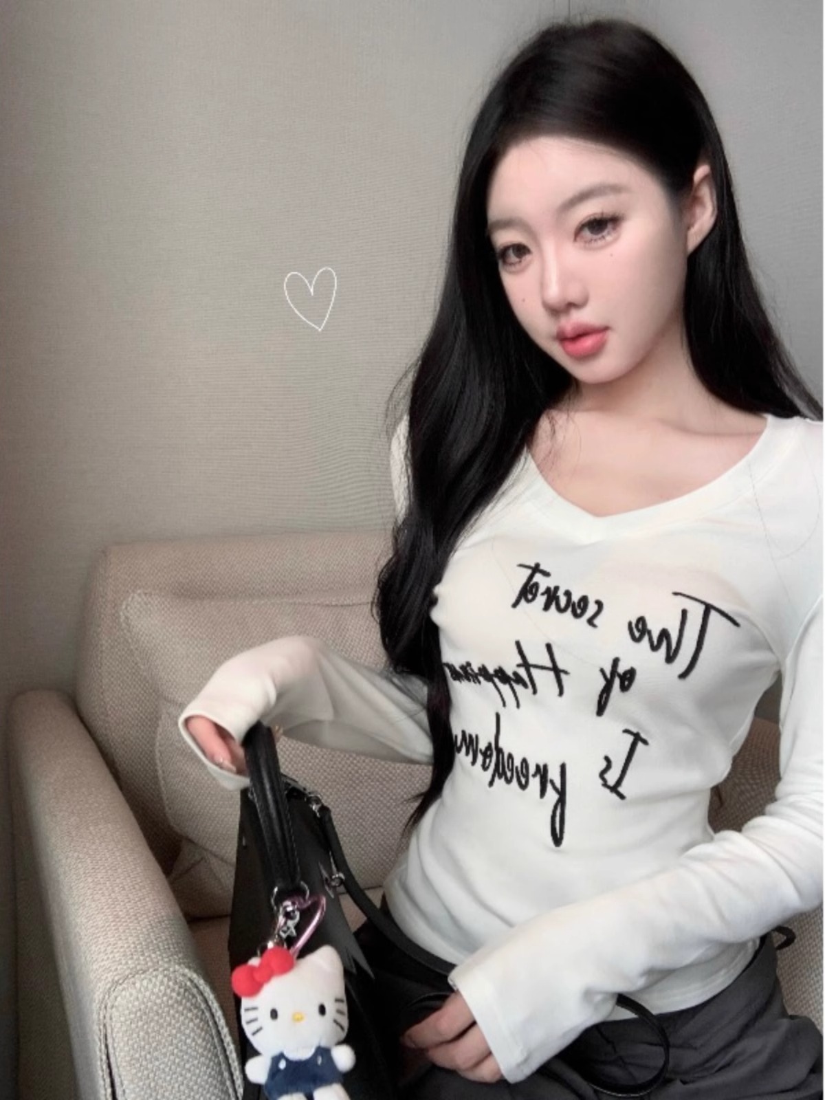 德絨新款韓版字母印花V領長袖T恤女2023春秋季打底修身百搭上衣潮