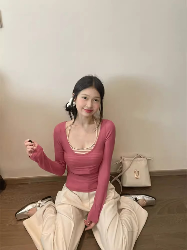 Xinzi Ye Honey Milk Autumn design splicing real two-piece gentle hottie sexy female long-sleeved T-shirt