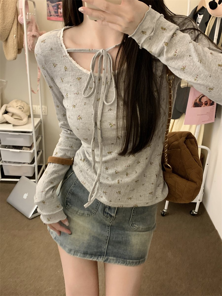 碎花修身顯瘦圓領t恤女秋冬小眾休閒長袖百搭打底衫上衣服