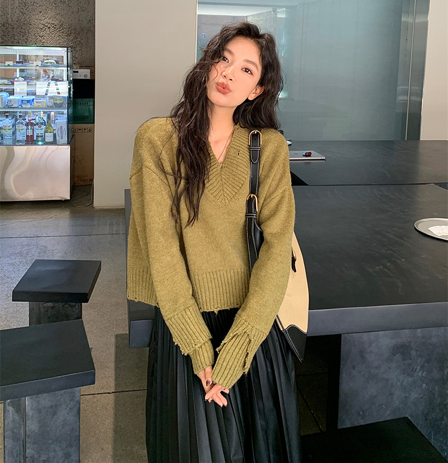 任小藝割破短款V領套頭毛衣女短款百搭寬鬆顯瘦針織衫上衣疊穿冬