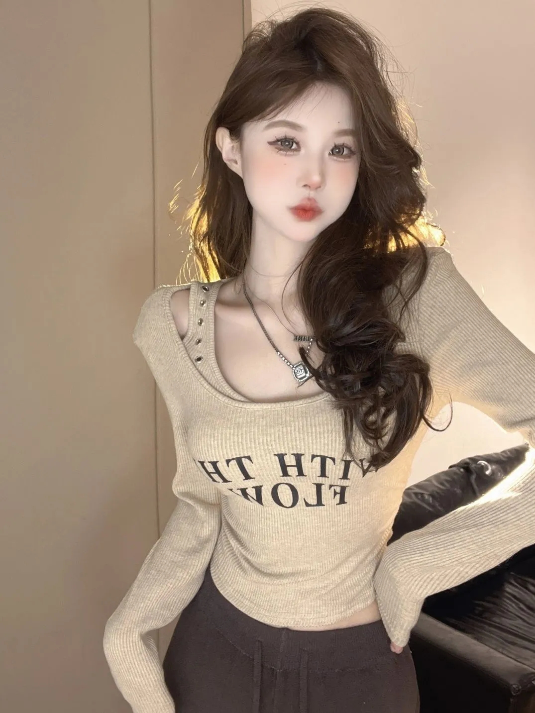 設計感印花長袖t恤女裝秋冬修身顯瘦短款打底衫純欲風假兩件上衣