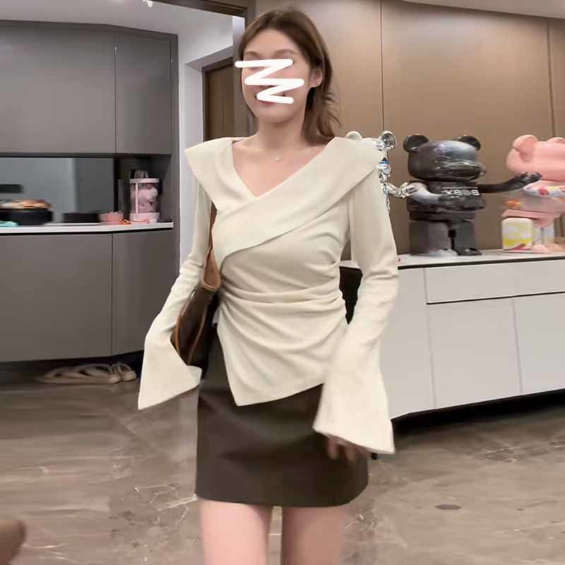 大碼純欲甜辣妹不規則v領上衣秋冬微胖mm顯瘦女內搭長袖t恤