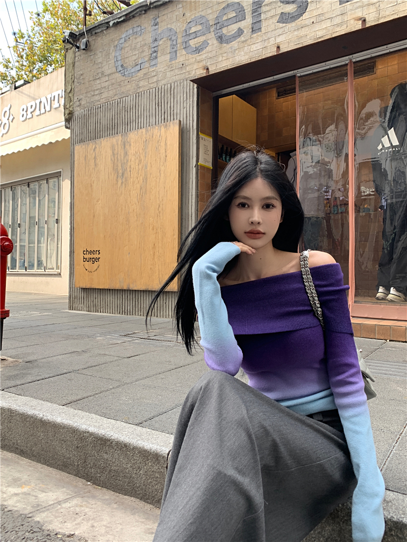 Actual shot of Pure Desire one-shoulder gradient off-shoulder top for women Maillard retro long-sleeved sweater