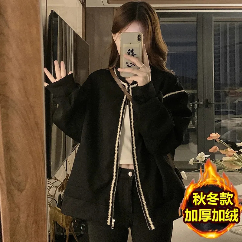 Velvet little man 2023 new versatile retro black baseball uniform niche jacket jacket for women autumn and winter small style