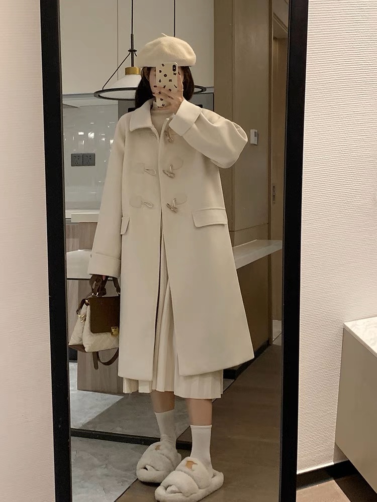 Horn button woolen coat women's off-white loose thickened winter 2023 new Korean style mid-length woolen coat
