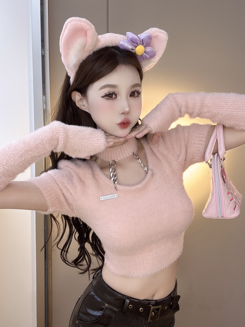 實拍純欲風辣妹短款掛脖毛衣女秋冬新款設計感修身顯瘦仿貂絨上衣