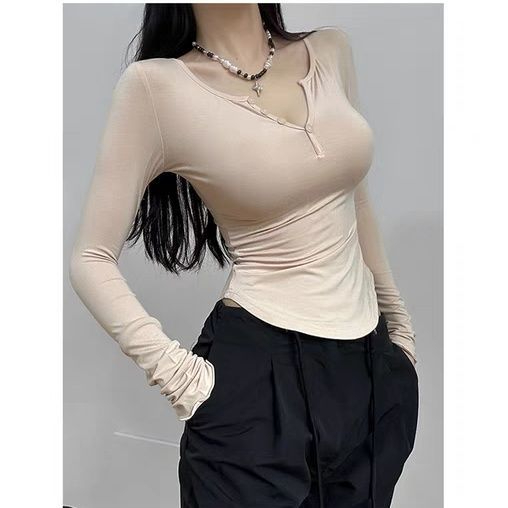 European and American hot girls design V-neck tight tops for women to look slim with sexy long-sleeved T-shirts and slim short bottoming shirts