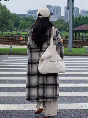 2023 Autumn and Winter New High-end Korean Tartan Coat Women's Extra Long Loose Casual Jacket