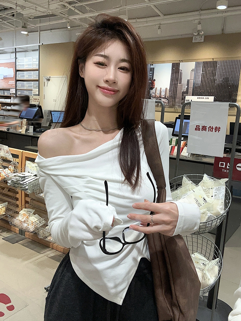 Actual shot~French style white slim bottoming shirt, long-sleeved T-shirt, short ins top