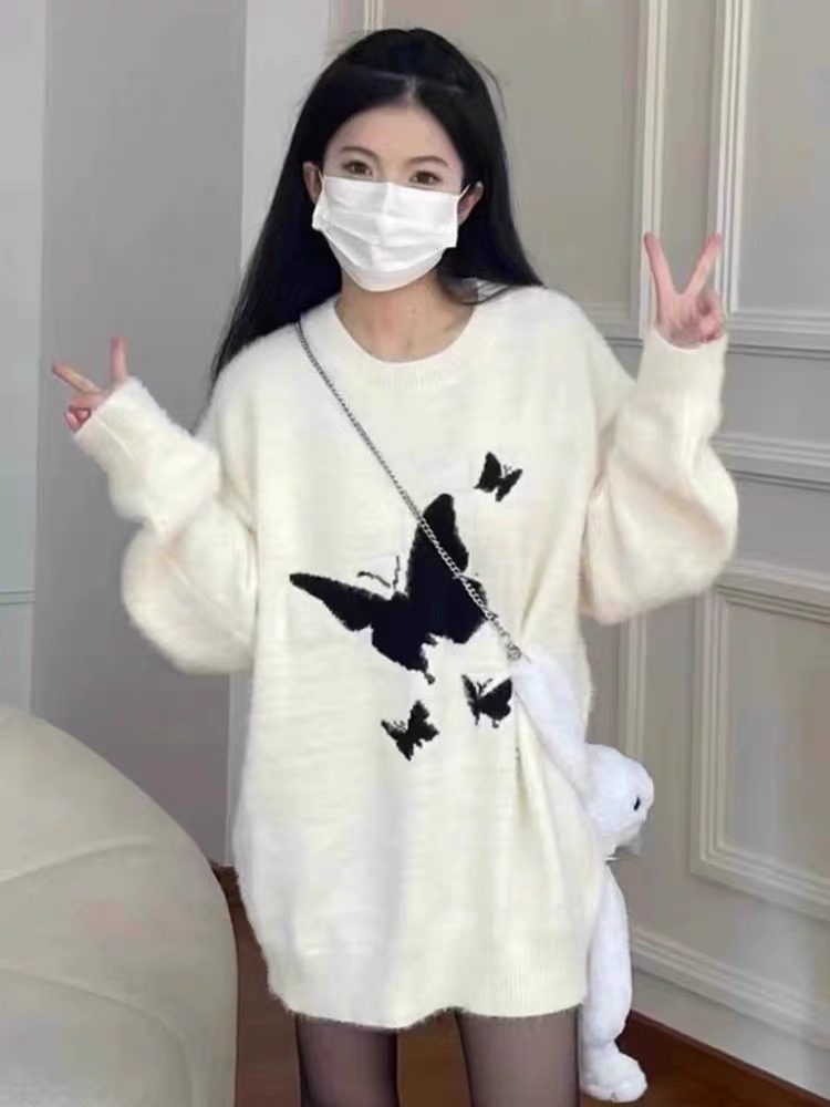 2023新款軟糯溫柔蝴蝶慵懶風秋冬毛衣女寬鬆復古仿水貂絨針織衫