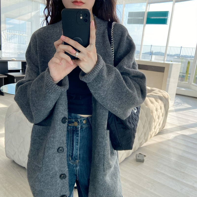 灰色寬鬆慵懶風毛衣外套女秋冬新款學院風大碼oversize針織開衫厚