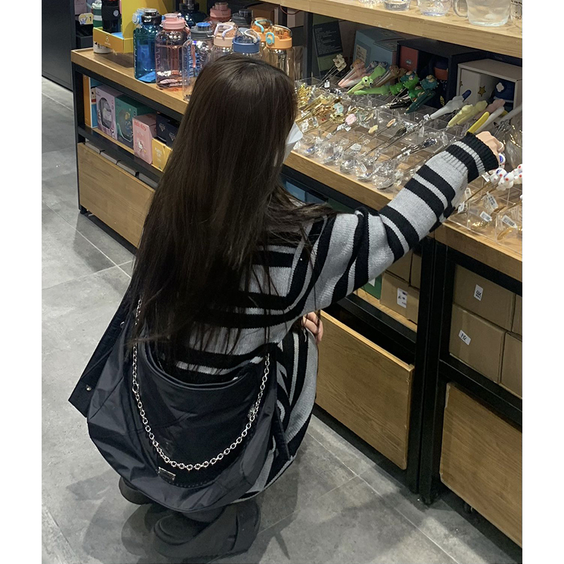 法式復古條紋針織長袖連衣裙女秋冬季中長款過膝顯瘦氣質毛衣長裙
