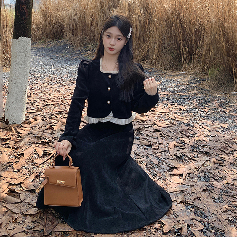 實拍兩件套｜燈芯絨加絨小香風氣質木耳邊上衣外套+高腰半身裙女