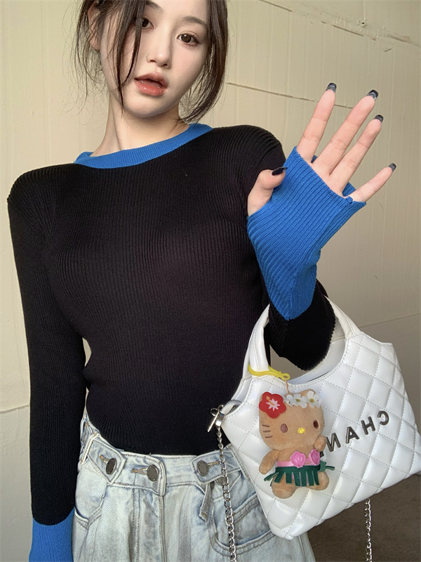 2023ins Korean contrasting color long-sleeved finger anti-freeze extended design sweater women's slim bottoming shirt