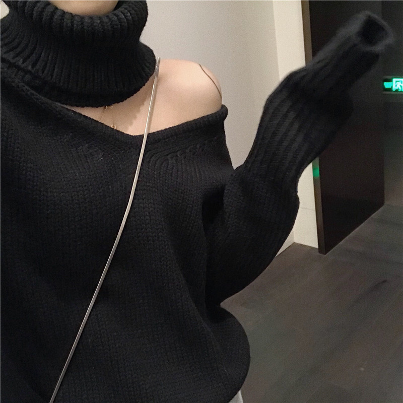 性感露肩高領掛脖毛衣女百搭慵懶寬鬆顯瘦心機斜肩堆堆領針織上衣