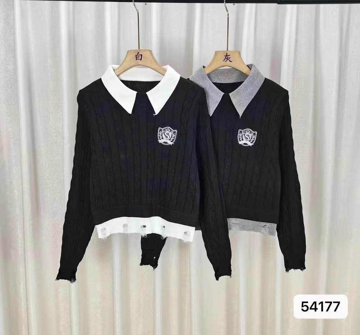秋冬新款韓版學院風Polo領刺繡破洞邊拼接假兩件長袖上衣女
