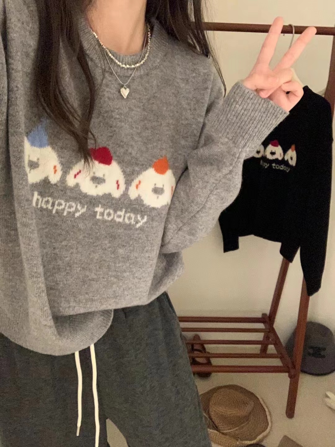 ~South Korea Dongdaemun 2023 new autumn and winter new cute birthday bear round neck pullover sweater for women