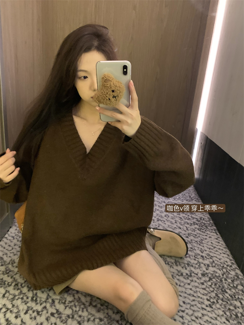 實拍~美拉德暖冬慵懶軟糯純色V領寬鬆大毛衣