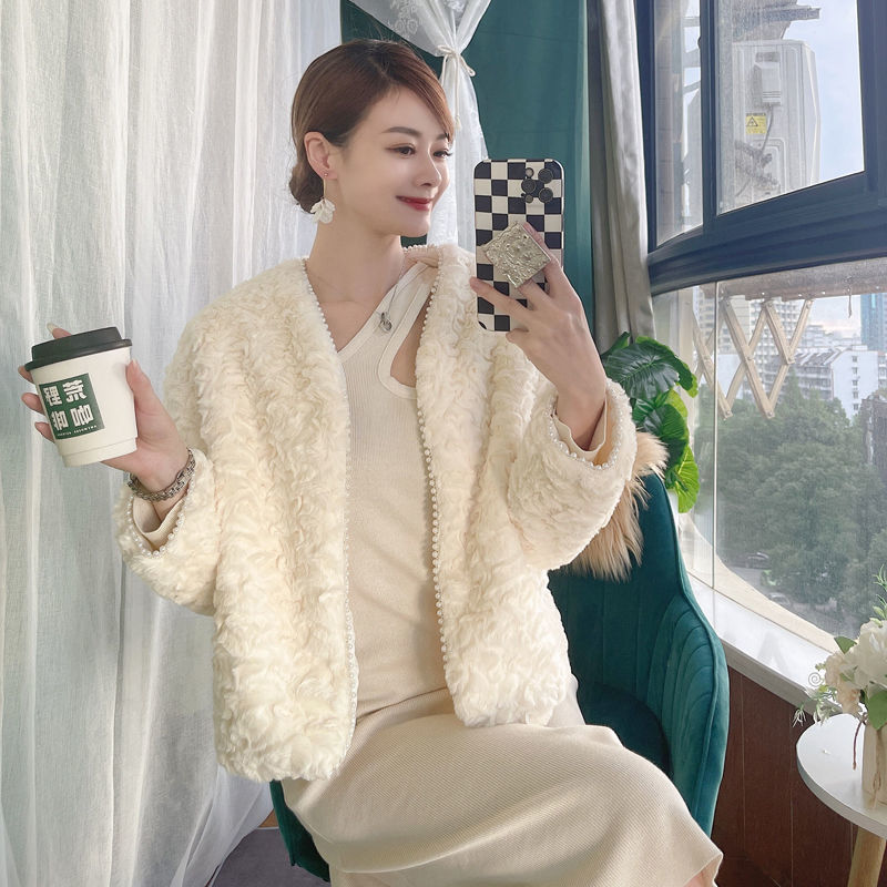 2023 Spring New Faux Fur Jacket Women's Loose Padded Thickened Round Neck Furry French Style Promotion