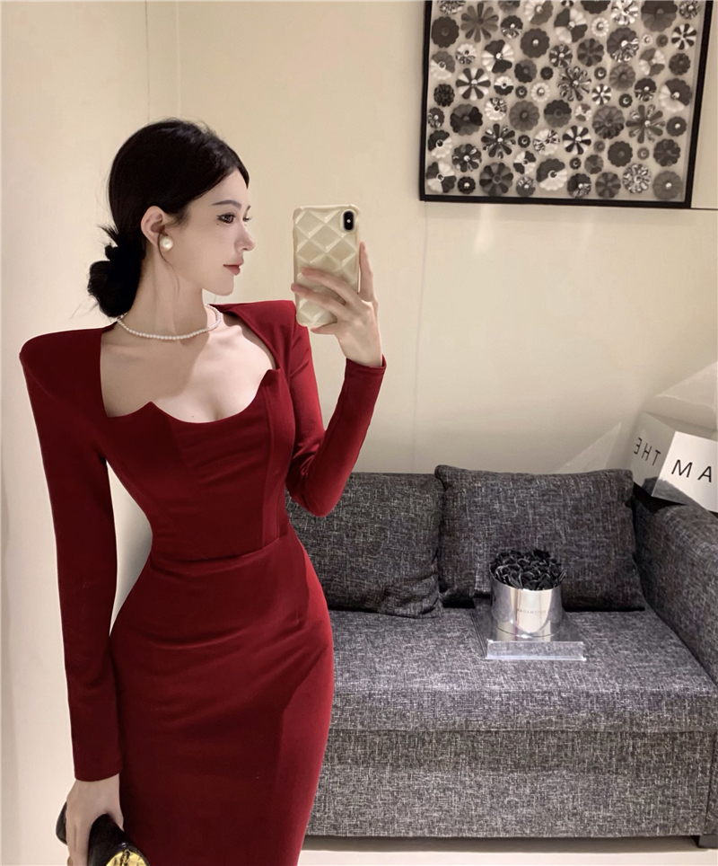實拍秋冬新款 法式長袖連衣裙女高級感氣質禮服修身開叉包臀裙字