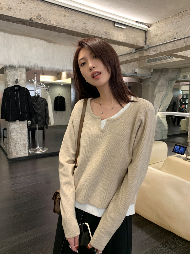 雙倍快樂~假兩件上衣女秋季新款寬鬆羊毛針織衫拼接v領毛衣