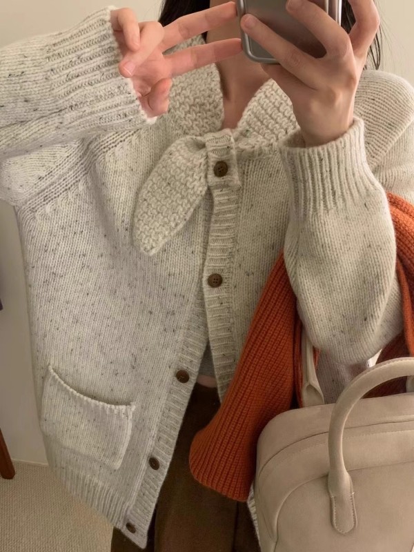 Korean 2023 autumn and winter women's high-quality thickened purple knitted cardigan sweater jacket with small neckline