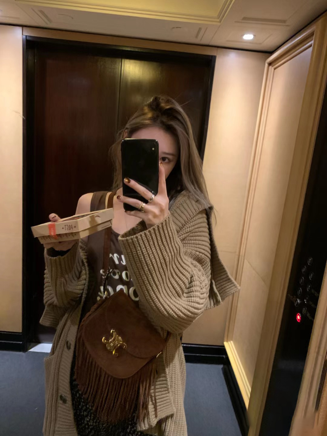 小眾設計感咖色針織外套女秋冬甜酷風寬鬆百搭顯瘦獨特感長袖上衣