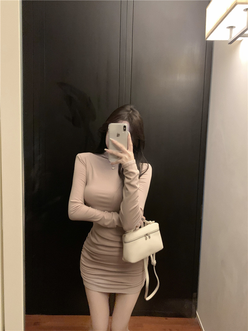 實拍 修身包臀性感辣妹半高領短袖連衣裙