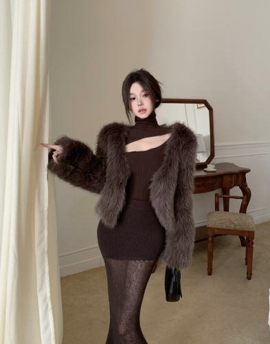 V-neck fur coat for women, short, furry, sexy coat, waistcoat + skirt, sexy slimming, see-through mesh skirt