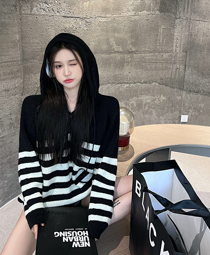 實拍！軟糯糯毛衣女秋裝慵懶風條紋設計感小眾長袖針織衫2341