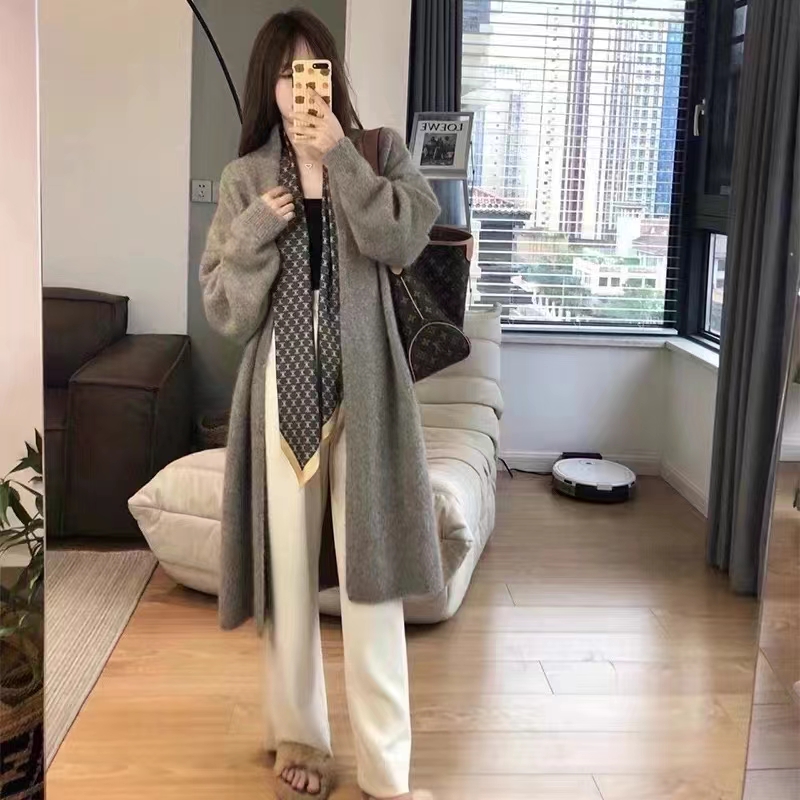 韓系慵懶風條紋v領毛衣女秋冬2023新款小眾設計感學院風針織上衣