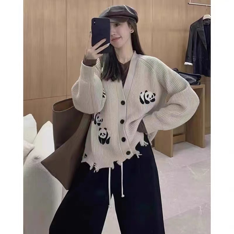 2023 Japanese style lazy style V-neck panda embroidered knitted cardigan for women autumn and winter new style loose slimming versatile top