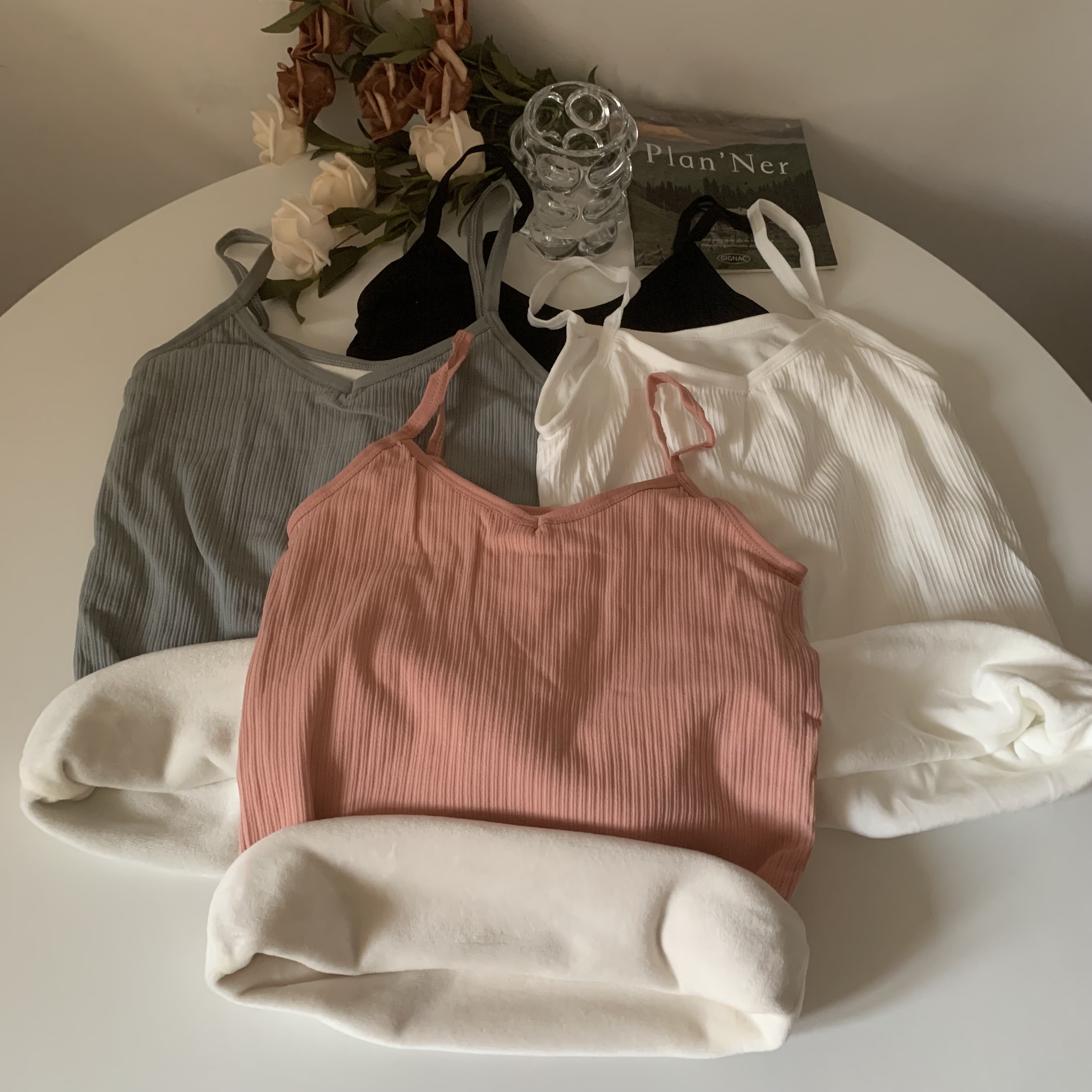 Actual shot of autumn and winter thickened velvet inner camisole and outer wear warm base shirt sleeveless