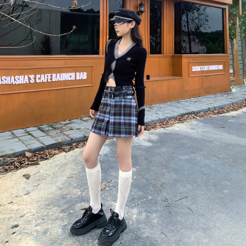 Photographed  Fall Fashion Retro Plaid A-line Skirt Versatile High-waist Bubble Butt Short Skirt