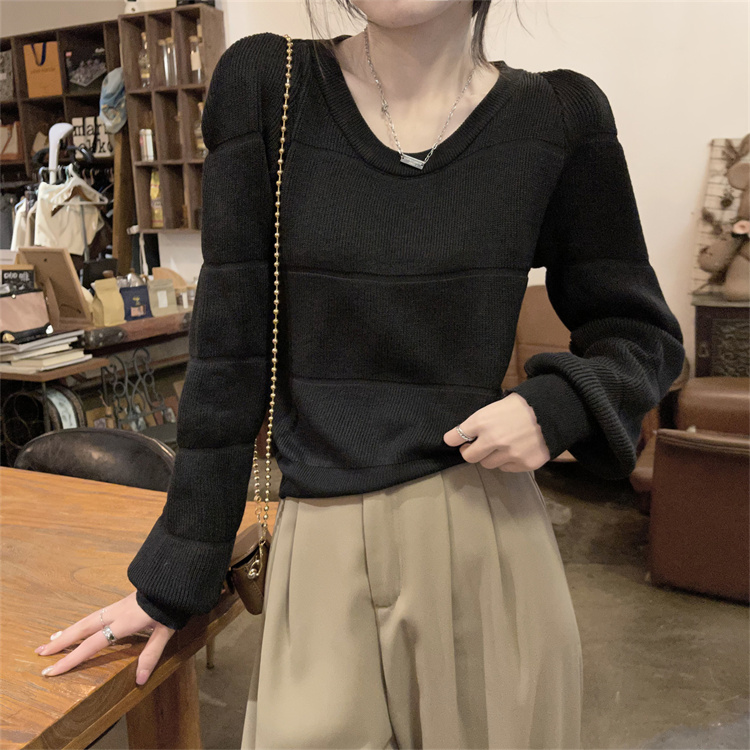 Real shot of short sweater for women in autumn and winter for small people, puff-sleeved sweater, high-waisted pullover, long-sleeved top