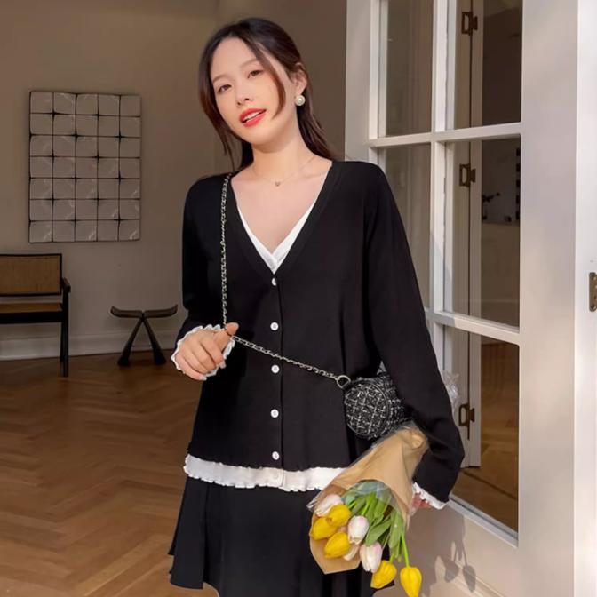 Salt style two-piece set of women's autumn clothing 2023 autumn and winter new sweater large size age-reducing high-end knitted top