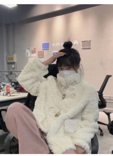 2023 Winter New Korean Style Lamb Down Fur Jacket Women's Long Sleeve Short Horn Button Fur One-piece Thickened Fur