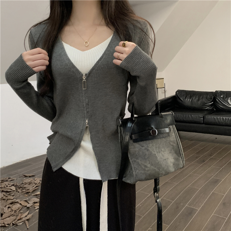 Real shot of autumn and winter Korean style V-neck fake two-piece double zipper sweater top cardigan for women