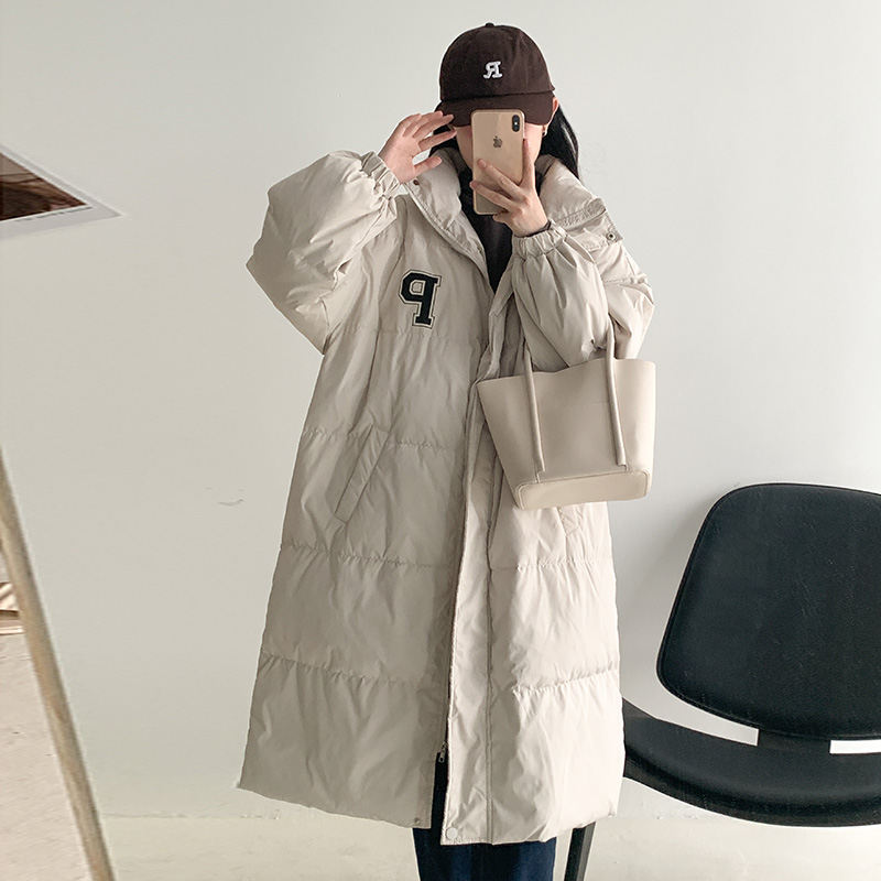 Real shot of lazy style 2023 down jacket with letters Korean style loose mid-length over the knee large size thickened stand collar jacket for women