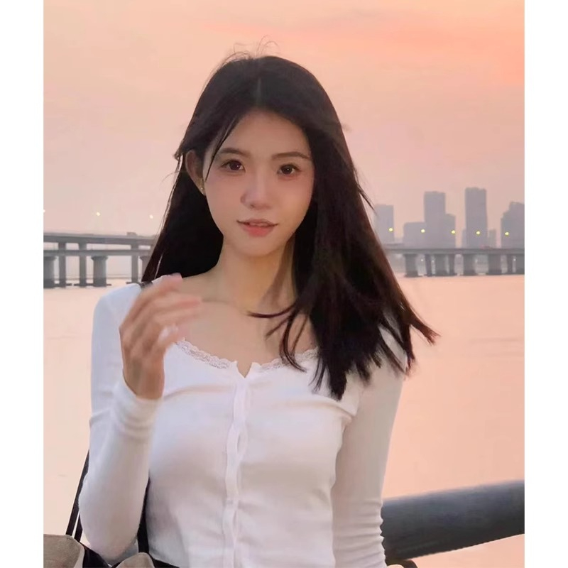 白色蕾絲長袖上衣T恤女2023年春秋辣妹修身打底衫