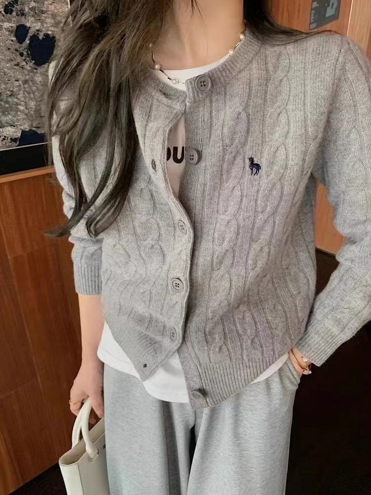 趙露思同款衣服穿搭白色麻花毛衣開衫女老錢風針織衫絞花外套秋款