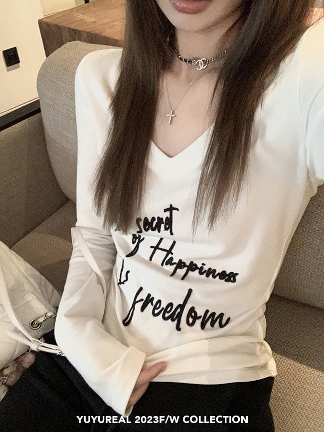 V領長袖字母T恤女秋冬2023新款重工刺繡chic小眾內搭打底衫上衣潮