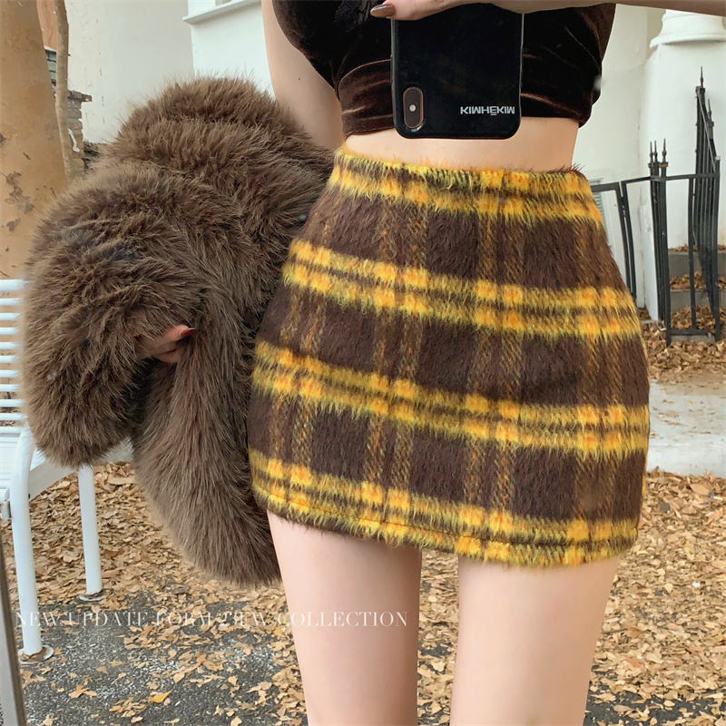Real shot of hot girl style retro contrasting plaid versatile hip-covering skirt short skirt bottoming skirt A-line skirt for women