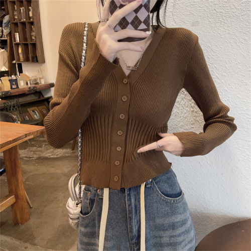 Real shot of winter soft and skin-friendly lapel strips for women, versatile Korean style slimming sweater cardigan top