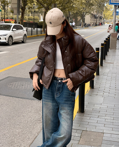 Real shot of no-wash PU leather down cotton jacket for women 23 new style ultra-short stand-up collar thickened small man jacket winter outer