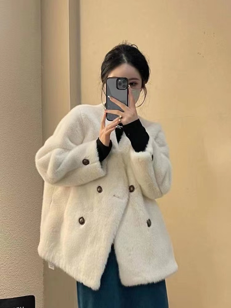 原版布料質量  白色羊羔毛絨小香慵懶風洋氣外套