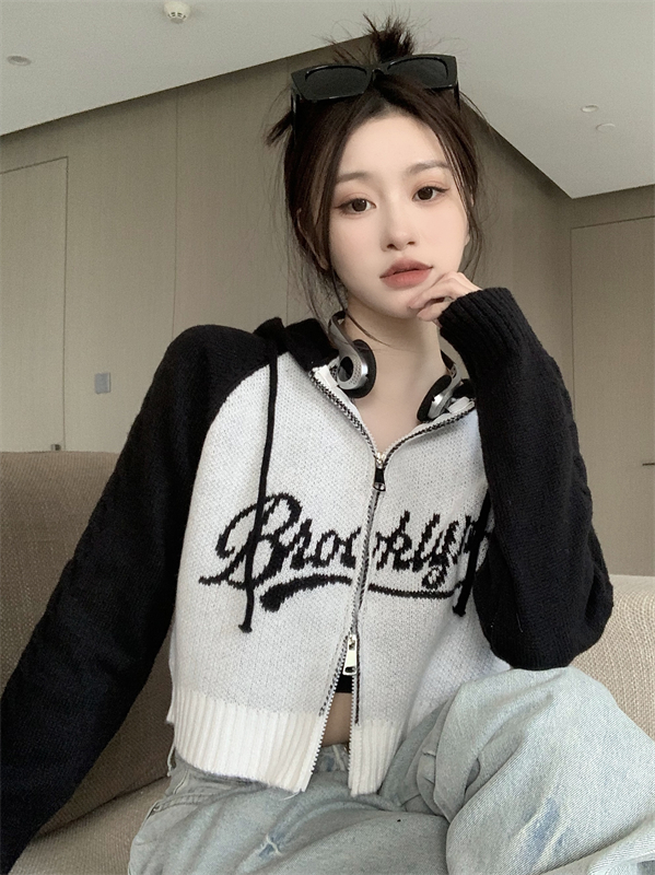實拍 毛衣開衫女秋冬高腰休閒設計感小眾復古運動風針織外套
