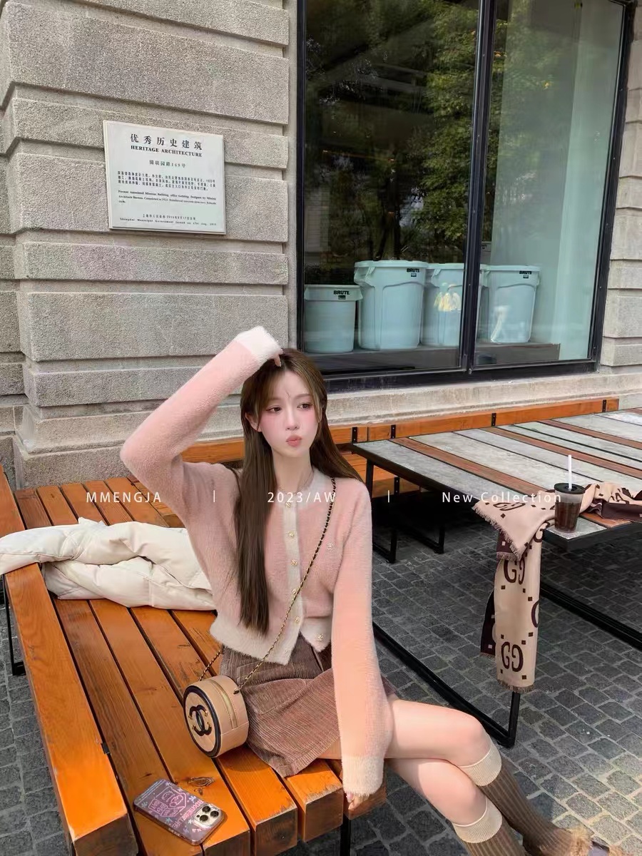 萌萌Ja玲娜貝兒 特種針織工藝小眾毛衣女粉色軟糯撞色毛絨開衫